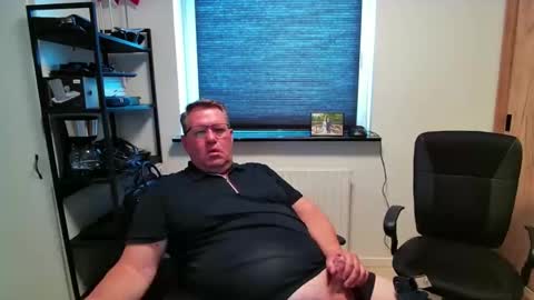 Snapshot of henrikrp1971 chatting on June 2026 02:19:01 PM henrikrp1971 online show from June 2026 02:19:01 PM