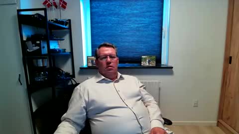 Snapshot of henrikrp1971 chatting on June 2026 11:42:02 AM henrikrp1971 online show from June 2026 11:42:02 AM