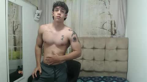 Snapshot of henry_gandy chatting on September 2025 09:59:02 PM HENRY GANDY online show from September 2025 09:59:02 PM