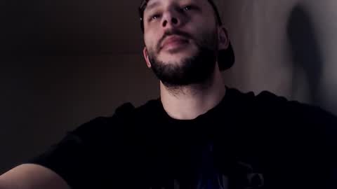 HenryAxe online show from November 2025 12:42:01 AM