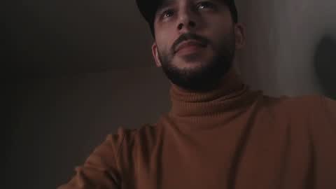 HenryAxe online show from April 2026 08:13:01 AM