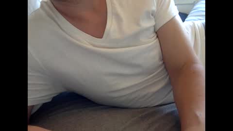 Snapshot of henryhipster chatting on May 2026 07:38:02 AM Henryhipster sub spank useme new Europe Twink kiss first fit kinky naughty online show from May 2026 07:38:02 AM