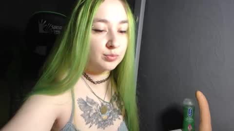 Snapshot of hentaishiing chatting on December 2024 07:25:02 PM Hentaishiing online show from December 2024 07:25:02 PM