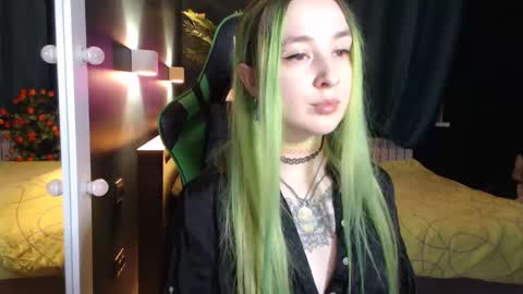 Snapshot of hentaishiing chatting on January 2025 06:14:01 PM Hentaishiing online show from January 2025 06:14:01 PM