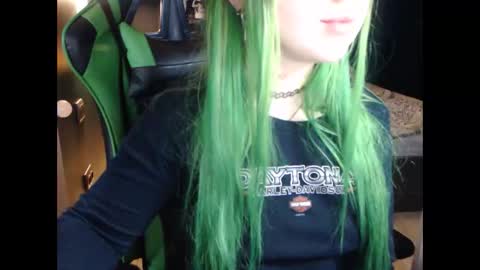 Snapshot of hentaishiing chatting on September 2025 11:44:02 AM Hentaishiing online show from September 2025 11:44:02 AM