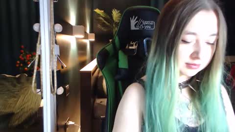 Hentaishiing online show from November 2025 04:11:02 PM