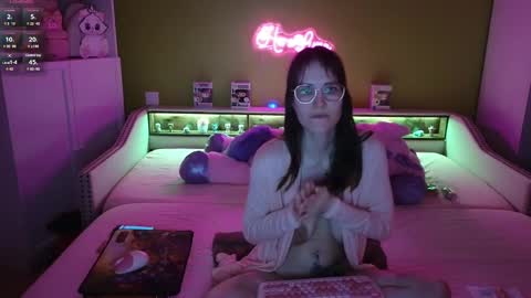 Snapshot of heraluna_ chatting on February 2025 11:09:01 PM HeraLuna online show from February 2025 11:09:01 PM