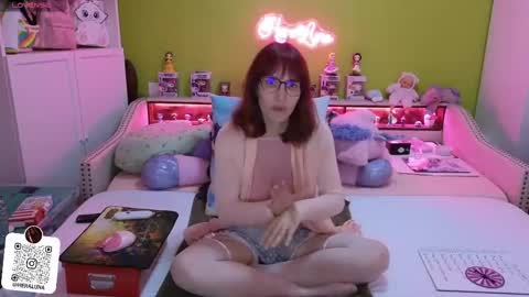 Snapshot of heraluna_ chatting on May 2026 07:33:01 PM HeraLuna online show from May 2026 07:33:01 PM
