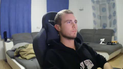 John Pearl online show from December 2025 08:14:02 PM