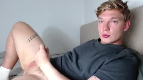 Snapshot of hercules__ chatting on January 2026 07:06:01 PM Gregblonde Alextattoo online show from January 2026 07:06:01 PM