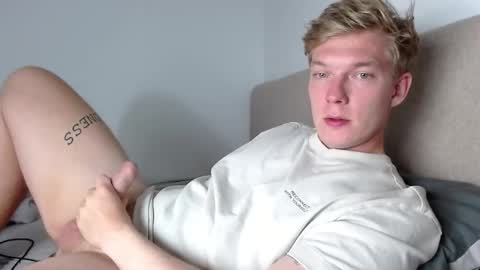 Snapshot of hercules__ chatting on January 2026 07:06:02 PM Gregblonde Alextattoo online show from January 2026 07:06:02 PM