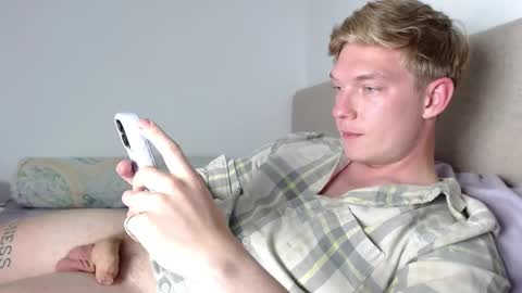 Snapshot of hercules__ chatting on February 2026 01:59:01 PM Gregblonde Alextattoo online show from February 2026 01:59:01 PM