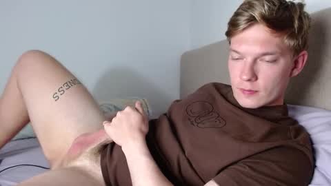 Snapshot of hercules__ chatting on February 2026 02:55:01 PM Gregblonde Alextattoo online show from February 2026 02:55:01 PM