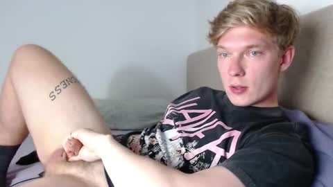 Snapshot of hercules__ chatting on February 2026 01:18:02 PM Gregblonde Alextattoo online show from February 2026 01:18:02 PM