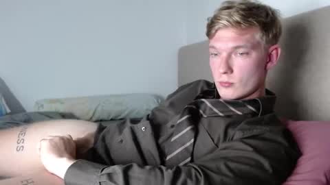 Snapshot of hercules__ chatting on March 2026 05:52:01 PM Gregblonde Alextattoo online show from March 2026 05:52:01 PM