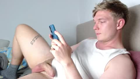 Snapshot of hercules__ chatting on March 2026 05:06:01 PM Gregblonde Alextattoo online show from March 2026 05:06:01 PM