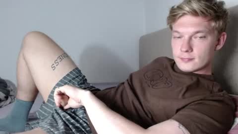 Snapshot of hercules__ chatting on May 2026 03:52:02 PM Gregblonde Alextattoo online show from May 2026 03:52:02 PM