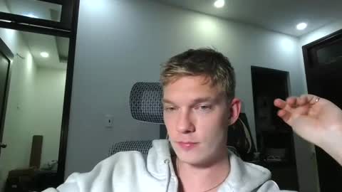 Snapshot of hercules__ chatting on June 2026 03:38:02 PM Gregblonde Alextattoo online show from June 2026 03:38:02 PM
