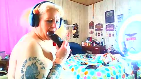 venus online show from February 2026 05:17:01 PM