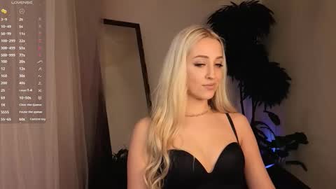 Elise online show from March 2026 01:55:01 AM