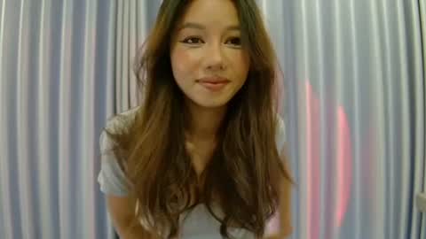 Snapshot of hersheys_aran chatting on June 2026 07:43:01 AM Aran online show from June 2026 07:43:01 AM