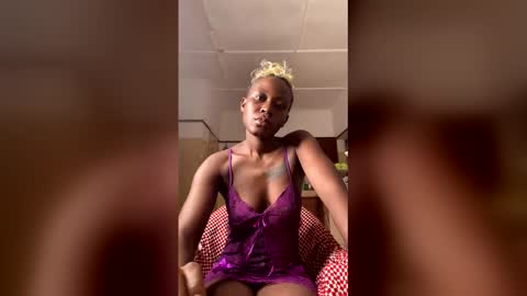 Snapshot of herslatt chatting on April 2026 03:57:02 AM herslatt online show from April 2026 03:57:02 AM