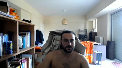 Snapshot of hervo chatting on June 2026 01:04:01 PM YourGuy online show from June 2026 01:04:01 PM