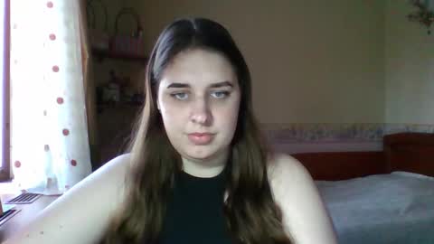 hess_luna_ online show from January 2026 10:08:02 AM