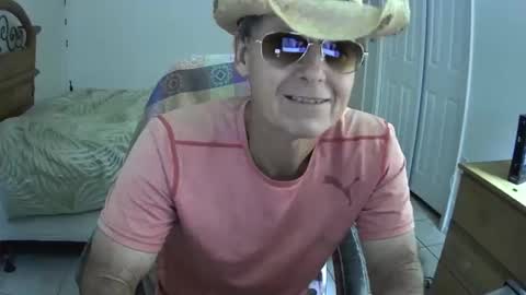 hewes1 online show from January 2025 03:32:01 PM