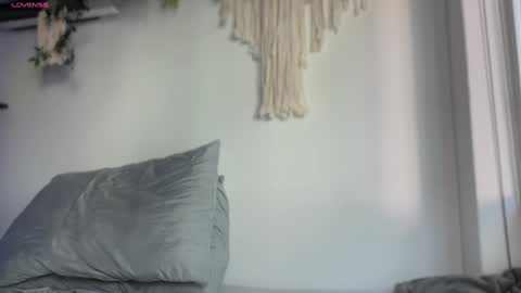 hey_cesard online show from December 2024 07:14:01 PM