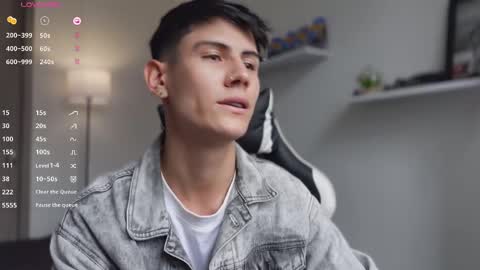 hey_cesard online show from September 2025 07:05:01 PM