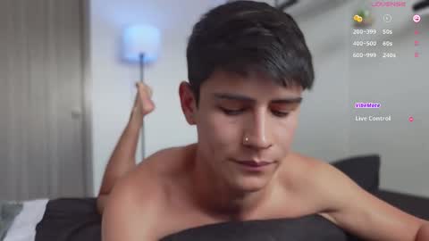 hey_cesard online show from November 2025 05:34:02 PM