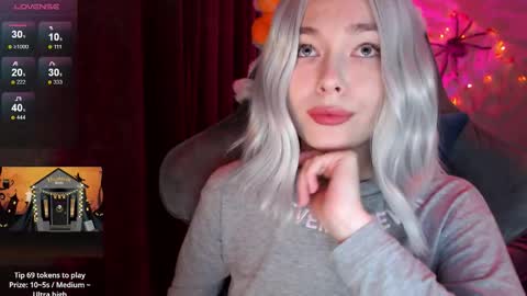  Nora  online show from November 2025 10:53:02 PM