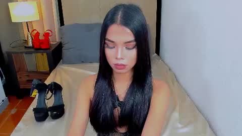 Snapshot of heyitsafira chatting on July 2026 02:14:02 PM SAFIRA 3 online show from July 2026 02:14:02 PM
