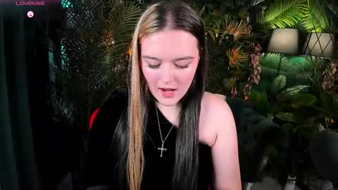 Amazing Mary  online show from September 2025 05:09:02 AM