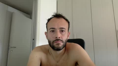 Snapshot of hhombre chatting on June 2026 07:43:01 AM hhombre online show from June 2026 07:43:01 AM