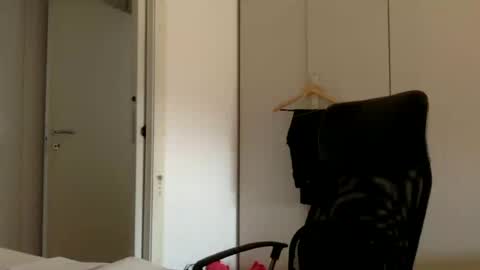 Snapshot of hhombre chatting on June 2026 07:52:01 AM hhombre online show from June 2026 07:52:01 AM