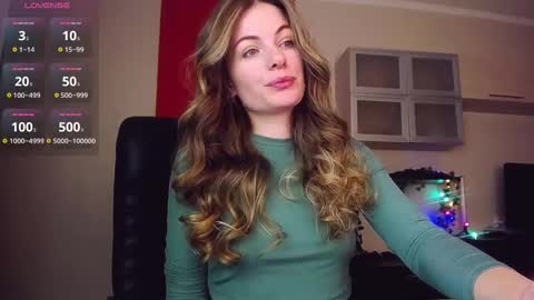 Lina online show from March 2025 02:59:02 AM