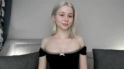 Snapshot of hi_popsy chatting on October 2025 11:33:01 PM Popsy Risha online show from October 2025 11:33:01 PM