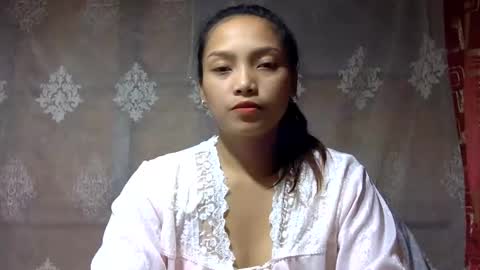 hi_there99 online show from October 2025 12:44:02 PM