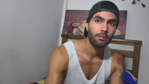 hideonbush online show from November 2025 12:20:01 AM