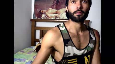 hideonbush online show from December 2025 04:06:01 AM