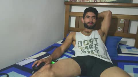 Snapshot of hideonbush051 chatting on February 2026 12:23:01 PM hideonbush online show from February 2026 12:23:01 PM