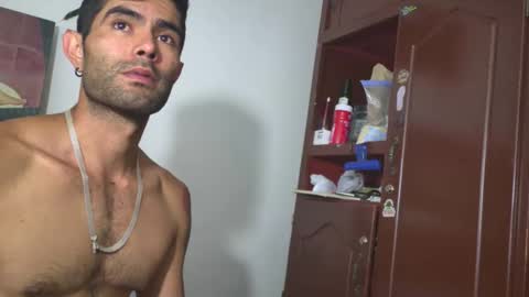 Snapshot of hideonbush051 chatting on February 2026 02:50:02 PM hideonbush online show from February 2026 02:50:02 PM