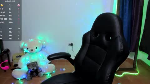 Diana online show from February 2025 12:14:01 AM