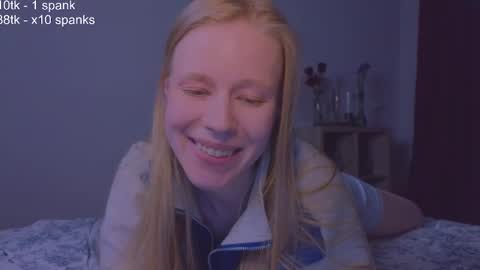 Snapshot of hihi_im_chloe chatting on March 2025 11:56:02 PM Chloe online show from March 2025 11:56:02 PM