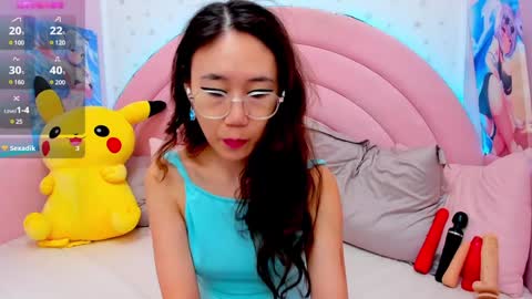 Snapshot of hikori_ chatting on December 2024 01:43:01 AM Hikori online show from December 2024 01:43:01 AM