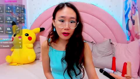 Snapshot of hikori_ chatting on December 2024 04:48:02 AM Hikori online show from December 2024 04:48:02 AM