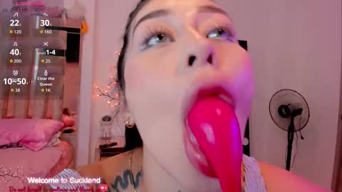 Snapshot of hilary_jones_22 chatting on October 2025 08:16:02 PM LUNA new account  FOLLOW ME online show from October 2025 08:16:02 PM
