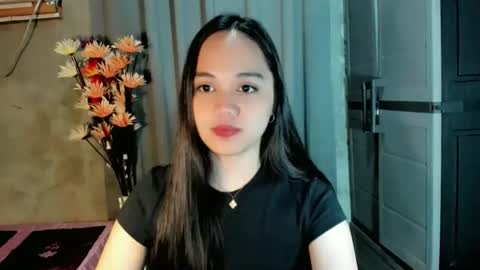 hilarymolly online show from February 2026 02:10:01 AM